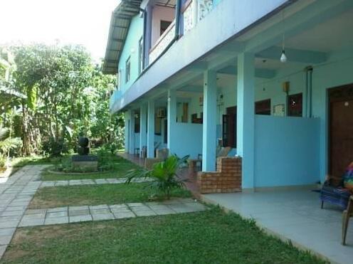Thisara Guest House - Photo2