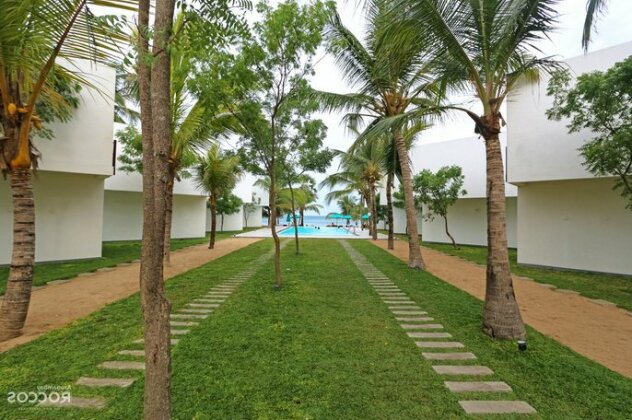 Arugambay Roccos - Photo2