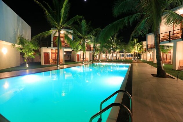 Arugambay Roccos - Photo3