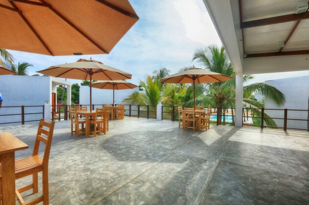 Arugambay Roccos - Photo5