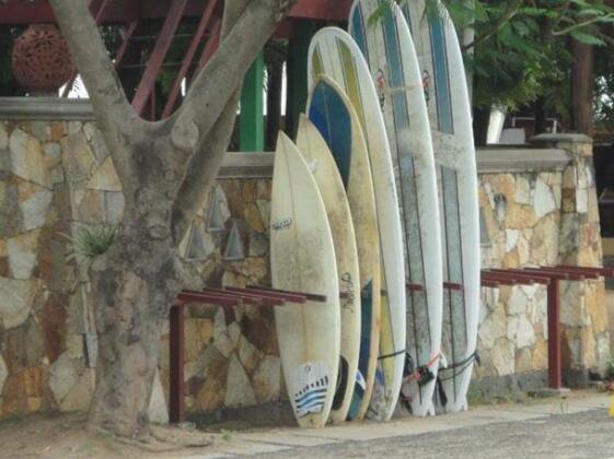 Deans Beach Hotel - Photo4