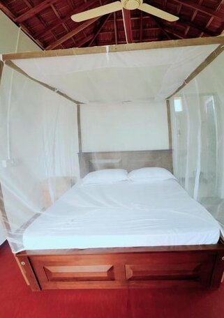 Exotic Beach Hotel - Photo2