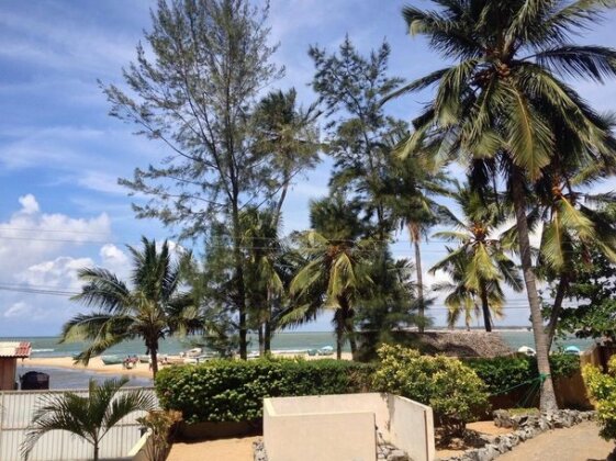 PJs Beach Hotel - Photo2