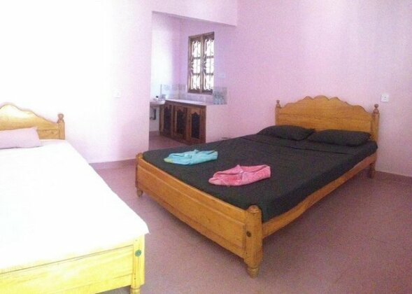 Ravi Place Arugambay - Photo2