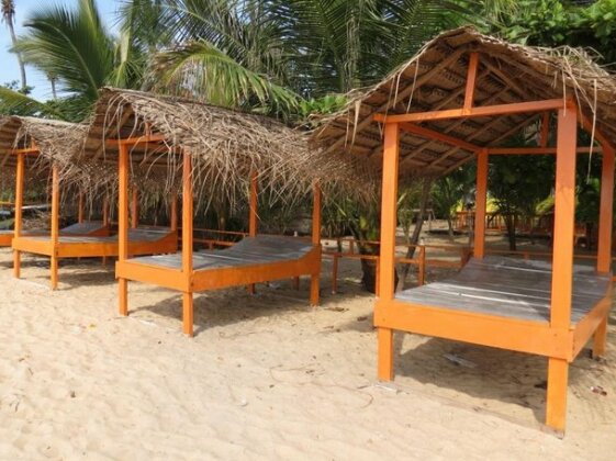 Shashini Beach Resort - Photo5
