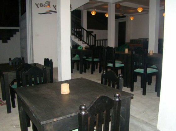 Sunny Bay Pottuvil - Photo2