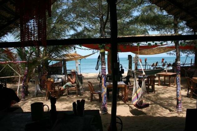 Surf & Turf 2 Arugambay - Photo5