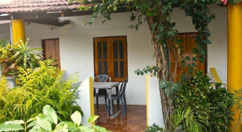 Tharaka Surf Guesthouse - Photo5