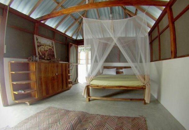Upali Beach Surf Resort - Photo4