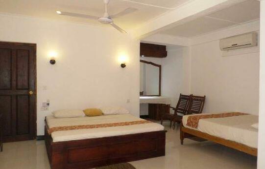 Water Edge Resort - Photo5