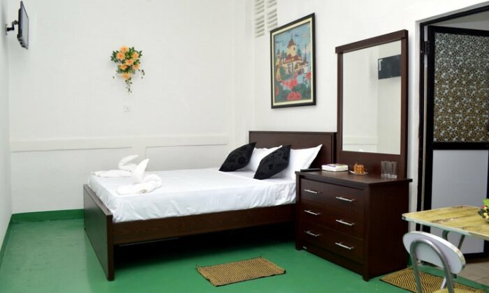 Cinnamon Airport Residencies - Photo2