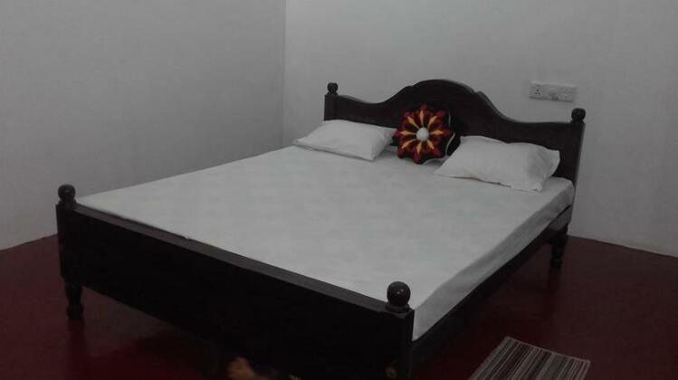 Nethu holiday inn - Photo4