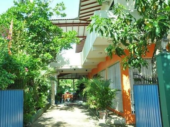 Hotel Surmount - Photo2