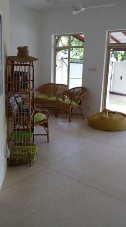 MudHut - Photo3