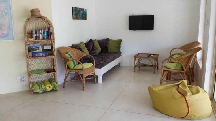 MudHut - Photo5