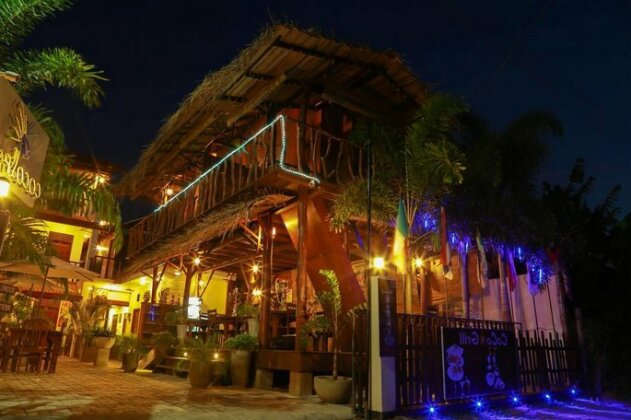 Coco Palm Villa and Cabanas - Photo3