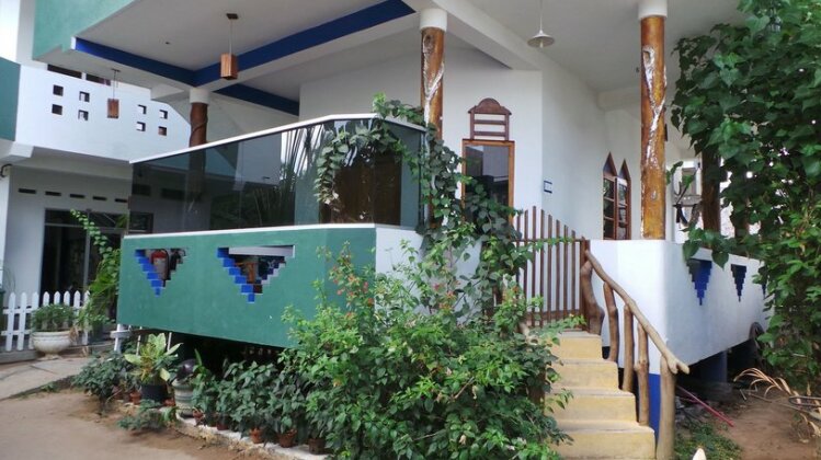 Frangipani Beach Villa - Photo5