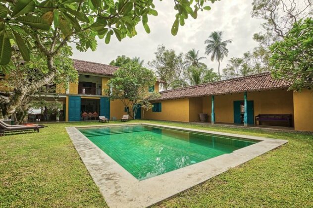Last House - Photo2