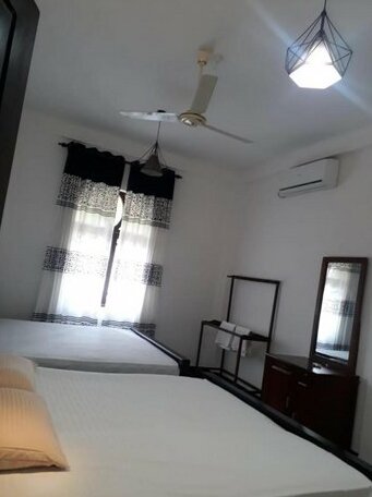 Lisara Holiday Inn - Photo3