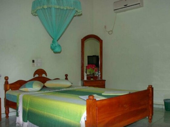 Elephant Camp Guest House - Photo2