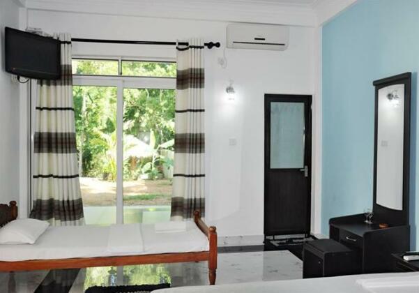 Hotel River Front - Photo2