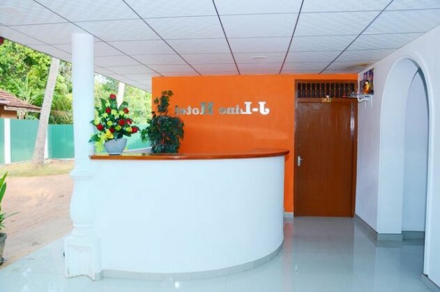 J Line Hotel - Photo2