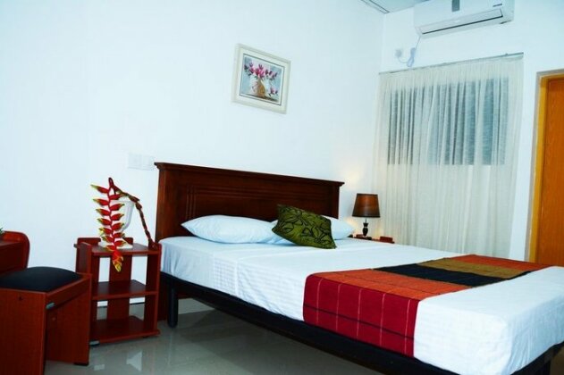J Line Hotel - Photo5