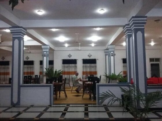 Peacock Reach Hotel - Photo2