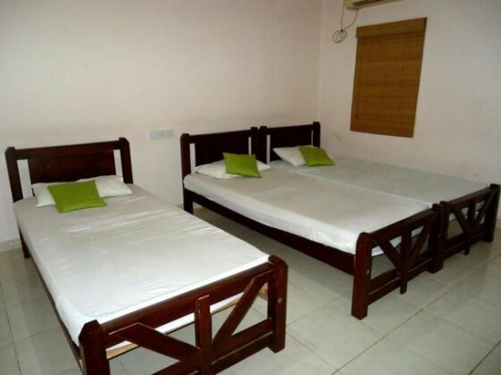 Triinco Huts - Photo3
