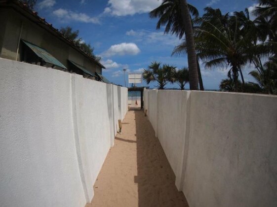 Trinco Beach Resort - Photo3
