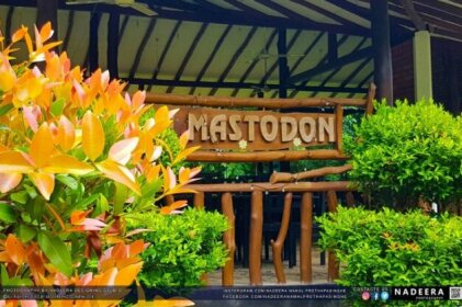 Mastodon Valley Safari Resort