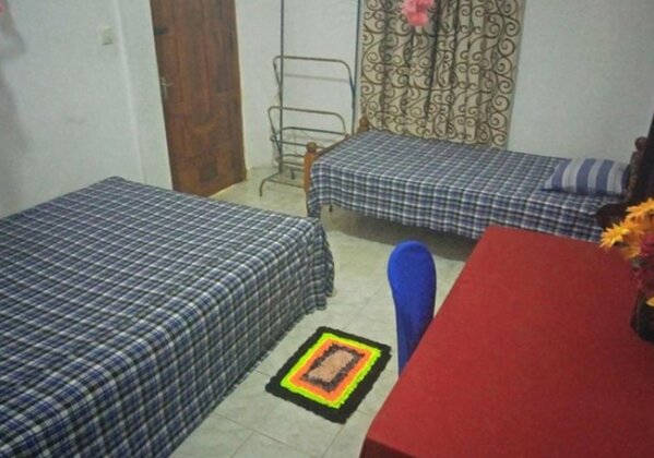 Tharuka Guest House - Photo2