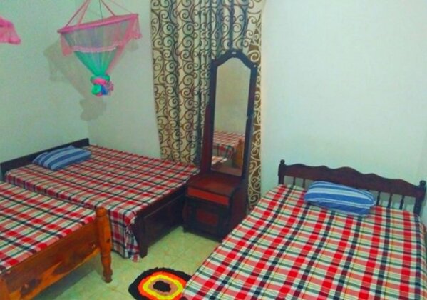 Tharuka Guest House - Photo4