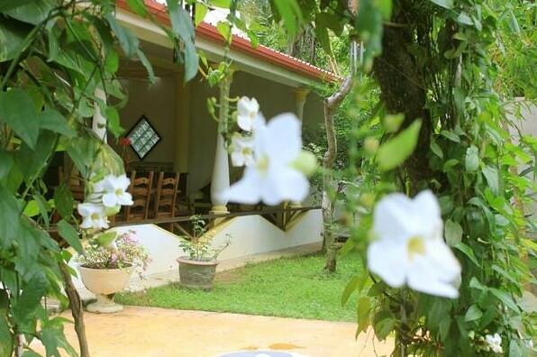 Dionis Villa 2BR Dharma Apartment - Photo2