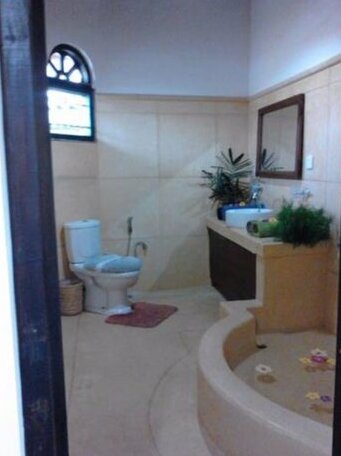 OYO 297 Manidi Villa - Photo3