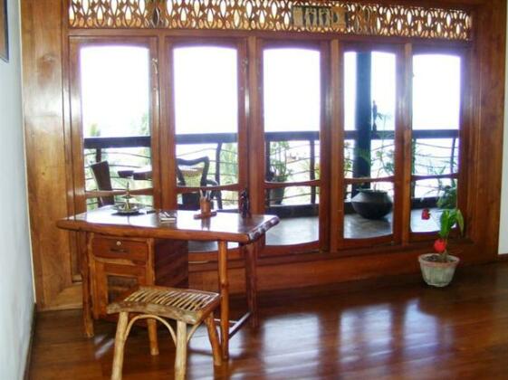 Penthouse on the Rocks - Photo2