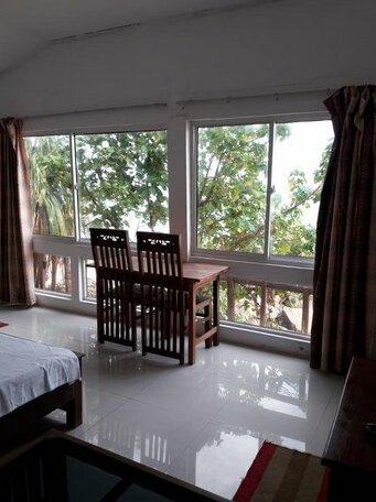 Sea Front Villa - Photo3