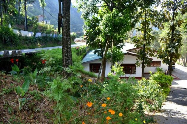 Sadivinda Inn - Photo2