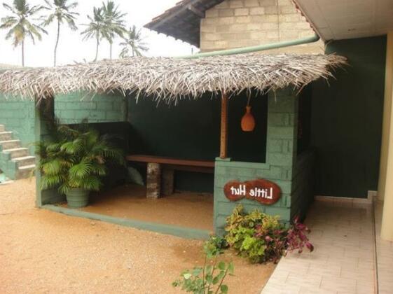 Beach Rest Hotel - Photo4
