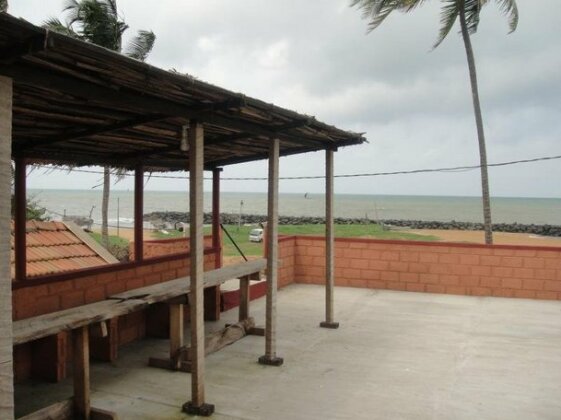 Beach Rest Hotel - Photo5