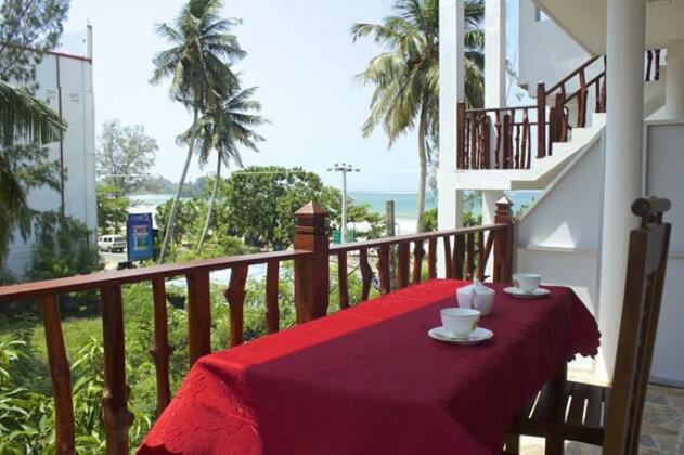 Open Sky Hotel - Photo4