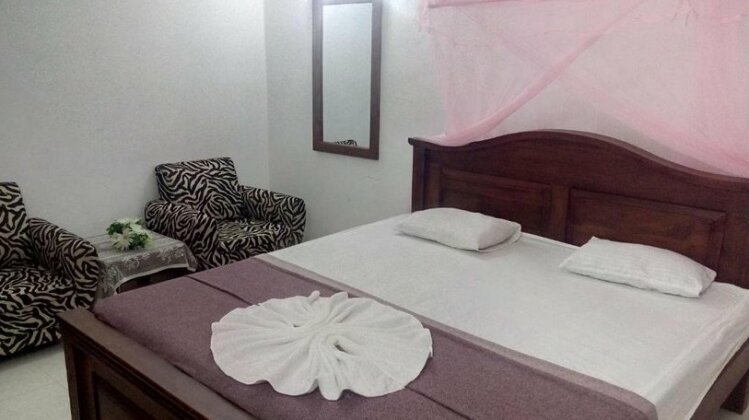 Saranga Holiday Inn - Photo3
