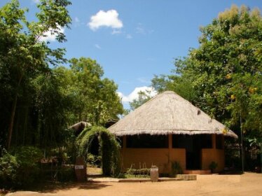 Safari Village Hotel - Wasgomuwa