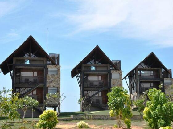 Laya Safari Resort - Photo2