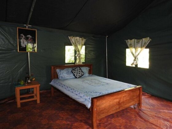 Yala Peocok Camping - Photo2