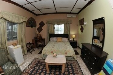 Mokos Bed & Breakfast - Photo3