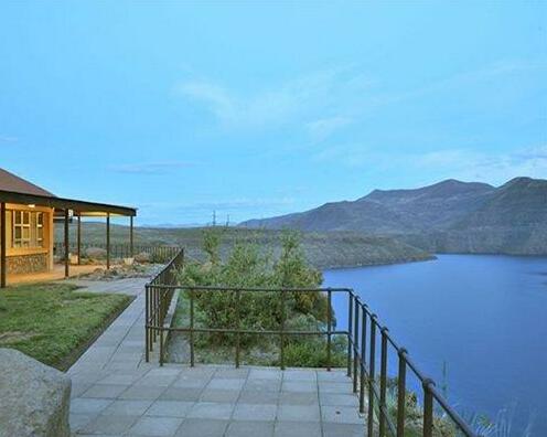 Katse Lodge - Photo2