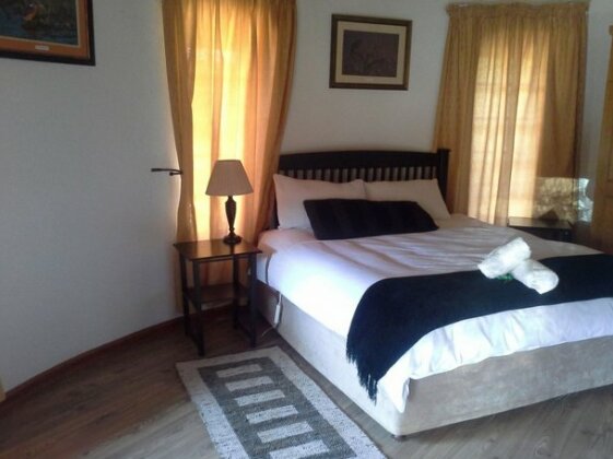 Bird Haven Guesthouse - Photo4