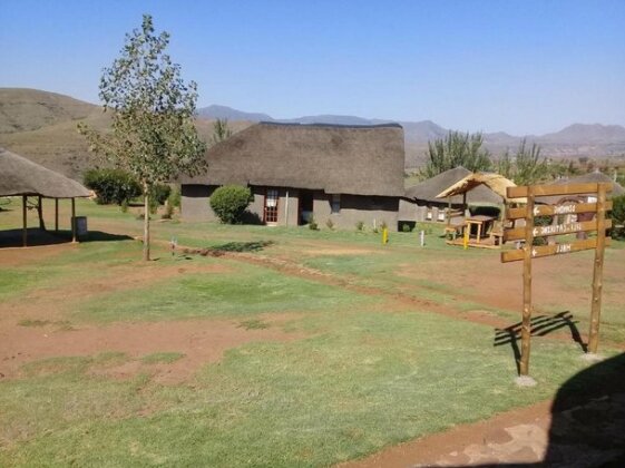 Ribaneng Lodge - Photo2