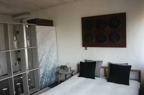 Fatima Hendrix apartment - Photo3